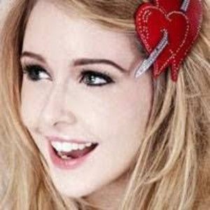 Meet your Posher, Yvette